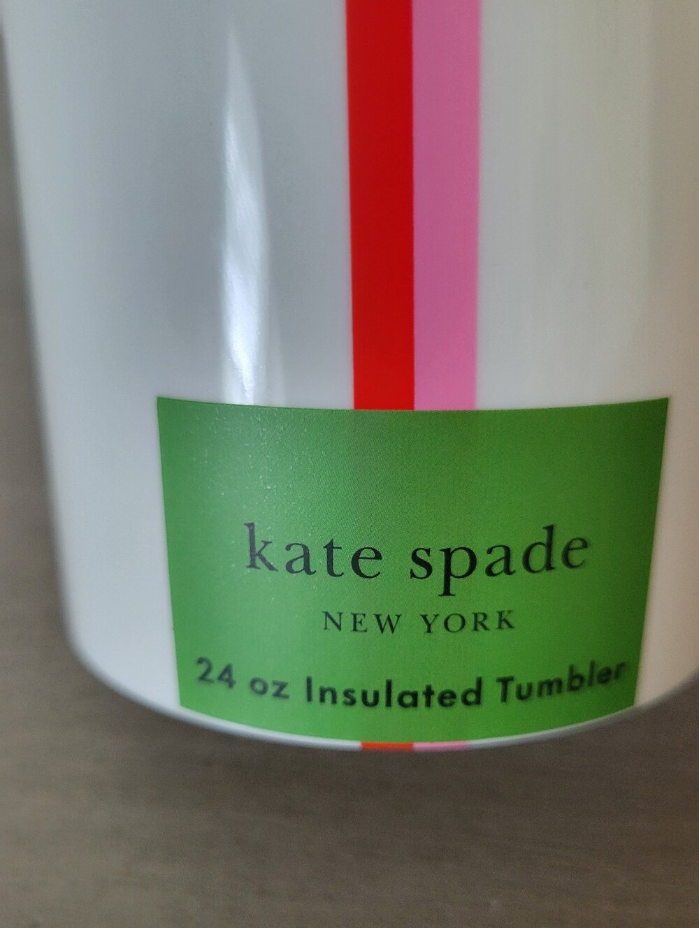 Kate Spade White Tumbler with Red and Pink Bow Design NWT - Picture 5 of 5